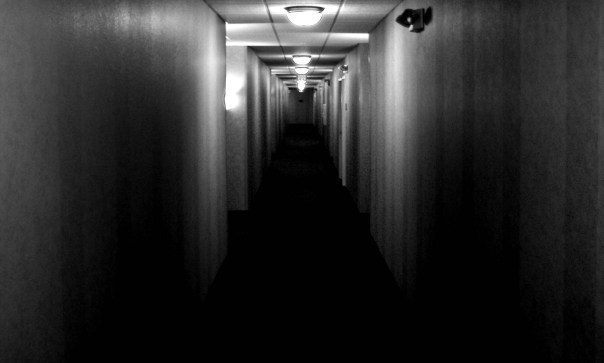 creepy_hallway_by_desideratidivivo